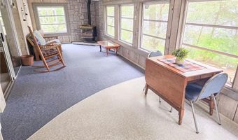 490 Courthouse Ln, Burrillville, RI 02859