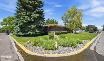 1807 11th St, Cody, WY 82414