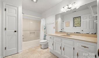 103 Pebble Creek Dr, Asheville, NC 28803