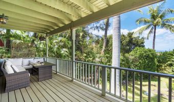 563 Mikioi Pl, Kihei, HI 96753