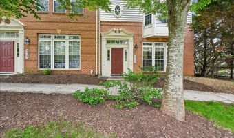 5722 CALLCOTT Way B, Alexandria, VA 22312