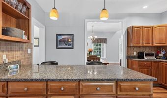 43 Skyline Rd, Bangor, ME 04401