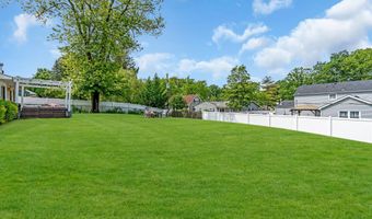 511 Line Rd, Aberdeen, NJ 07747