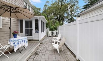 221 Trinity St, Warwick, RI 02886