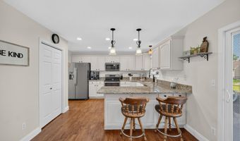 3706 SW Bluegrass Cir, Ankeny, IA 50023