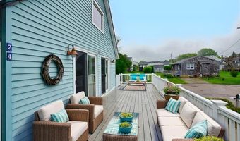 24 Redwood Dr, Narragansett, RI 02882