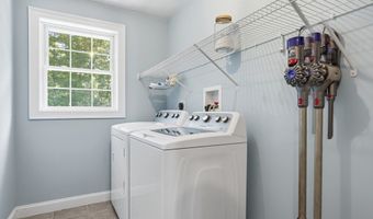 37 Hemlock Dr, Ayer, MA 01432