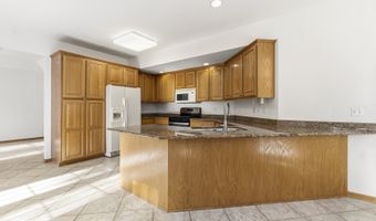 546 N 4th Ave, Addison, IL 60101