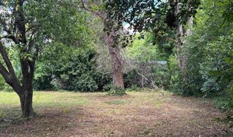 104 Henry M Turner St, Abbeville, SC 29620