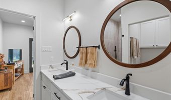 245 Creek Crossing St, Alvord, TX 76225