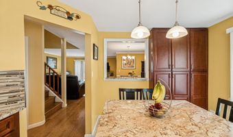 15 Kennedy Ct, Middletown, NJ 07748