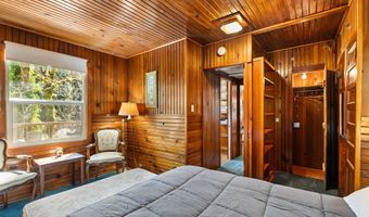 55450 MCKENZIE RIVER Dr, Blue River, OR 97413