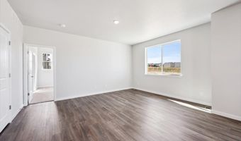 3363 N Irvington St, Aurora, CO 80019