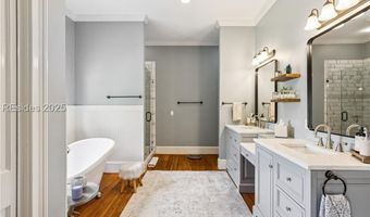36 Hawthorne Rd, Bluffton, SC 29910