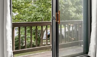 6356 11TH Rd N, Arlington, VA 22205
