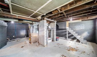 853 Fried St, Akron, OH 44320