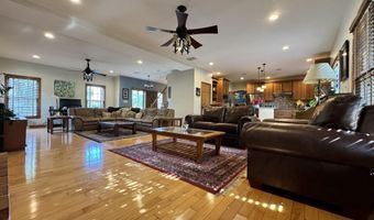 208 MONTCLAIR Ct, Hagerstown, MD 21742