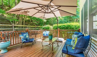 55 Sydney Ct, Atlantic Highlands, NJ 07716
