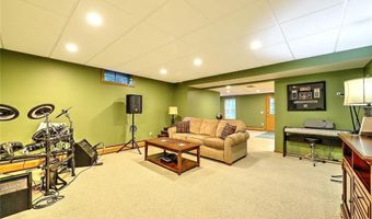 45 Burns Way, East Greenwich, RI 02818