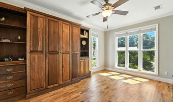 40 Myrtle St, Apalachicola, FL 32320