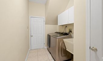 18 MONTFORT Dr, Belle Mead, NJ 08502