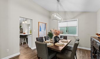 1329 Westbrooke Terrace Dr, Ballwin, MO 63021