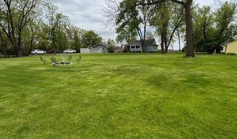 22628 W Silver Lake Ave, Antioch, IL 60002