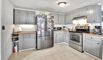 55119 5TH St, Astor, FL 32102