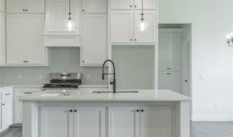 9217 SW 43rd St, Oklahoma City, OK 73179