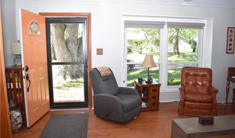 225 King St, Baldwin City, KS 66006