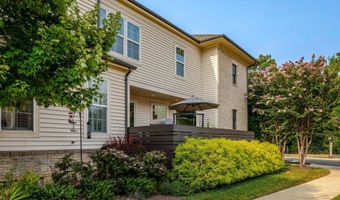 20405 SAVIN HILL Dr, Ashburn, VA 20147