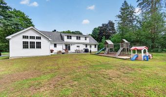 6 Hawthorne Cir, Andover, MA 01810
