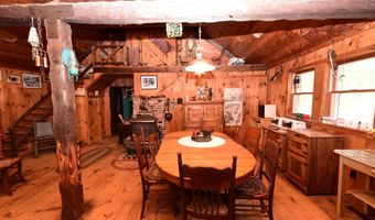 211 High St, Albany, NH 03818