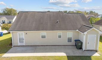 3786 Dover Dr, Ayden, NC 28513