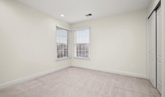 43480 FOXGROVE Ct, Ashburn, VA 20147