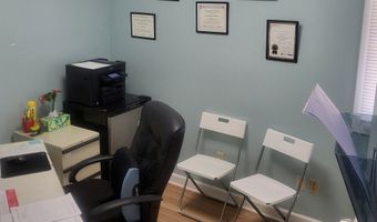 420 E Main St, Branford, CT 06405