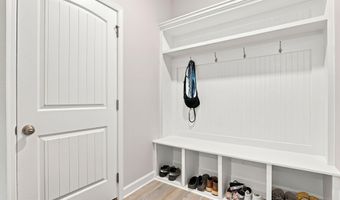 201 Rough Ridge Trl, Aberdeen, NC 28315