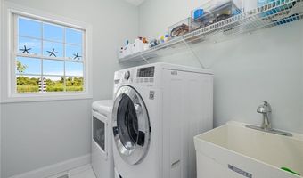 279 Alpine Estates Dr, Cranston, RI 02921