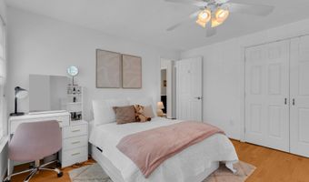 21178 WILDFLOWER Sq, Ashburn, VA 20147