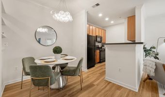 4862 EISENHOWER Ave 273, Alexandria, VA 22304