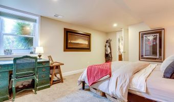 1708 N CAMERON St, Arlington, VA 22207