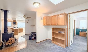 2015 THONI Rd, Addy, WA 99101
