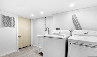 309 Clinton Ave, Bergenfield, NJ 07621