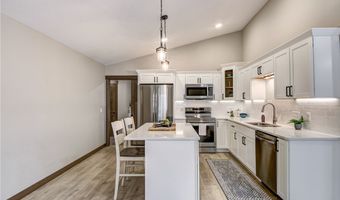 1652 Kyler St, Altoona, WI 54720