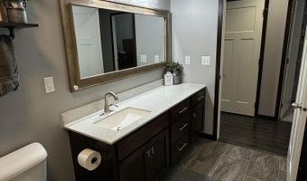 1210 NE 32nd Ave, Aberdeen, SD 57401