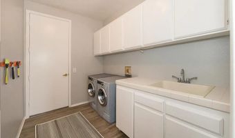1365 Oak View Way, Escondido, CA 92029