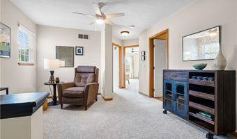 2800 Hartford Ln, Akron, OH 44312