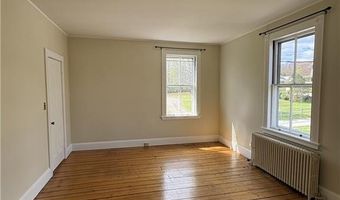 39 Walcott Ave, Jamestown, RI 02835