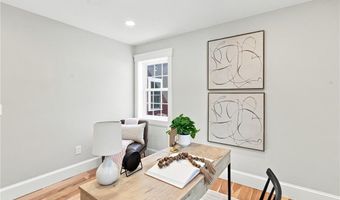 40 Congregational St, Bristol, RI 02809