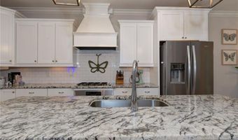 2209 N DONAHUE Dr, Auburn, AL 36830